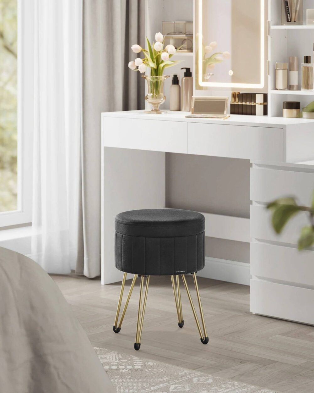 SONGMICS Storage Ottoman, Velvet Dressing Table Stool, 39 x 44.4 cm (Dia. x H), Round Storage Stool Seat, 4 Metal LegsSONGMICS Storage Ottoman, Velvet Dressing Table Stool, 39 x 44.4 cm (Dia. x H), Round Storage Stool Seat, 4 Metal Legs